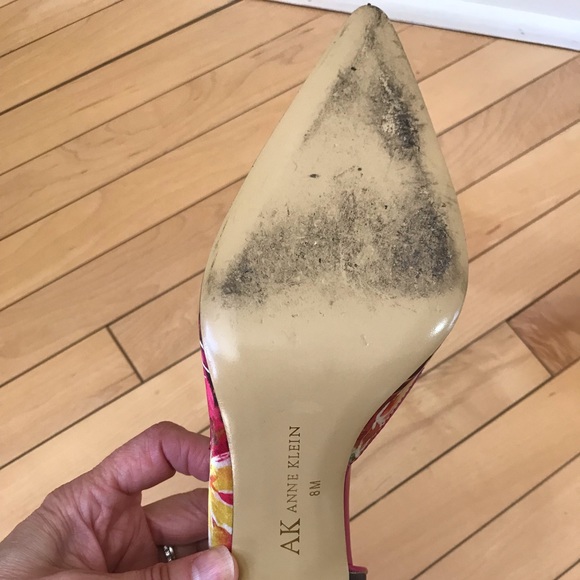 Ann Klein high heels in very good condition. - Picture 2 of 4